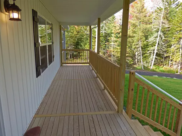 Mount Desert, ME 04660,23 My Way