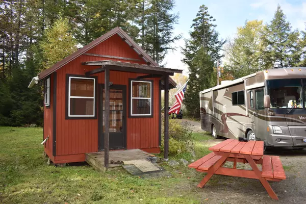 Lakeville, ME 04487,133 Deer RUN