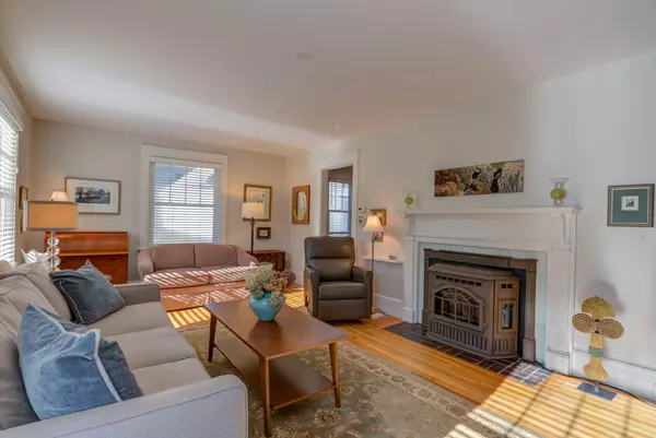 South Portland, ME 04106,33 Massachusetts AVE