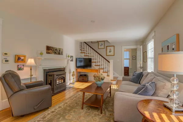 South Portland, ME 04106,33 Massachusetts AVE