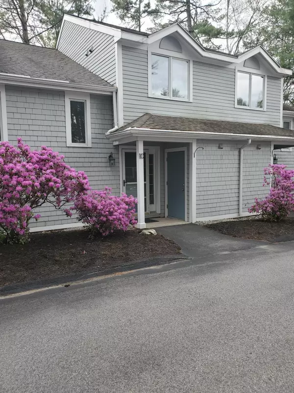 Freeport, ME 04032,19 Holbrook Street ST #10