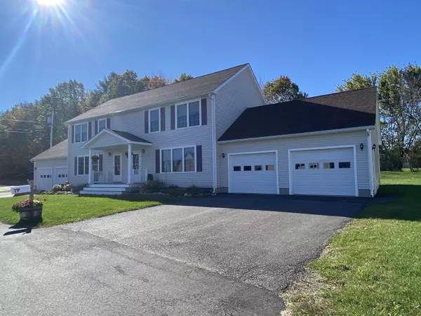 Hermon, ME 04401,15 Hunter DR #15