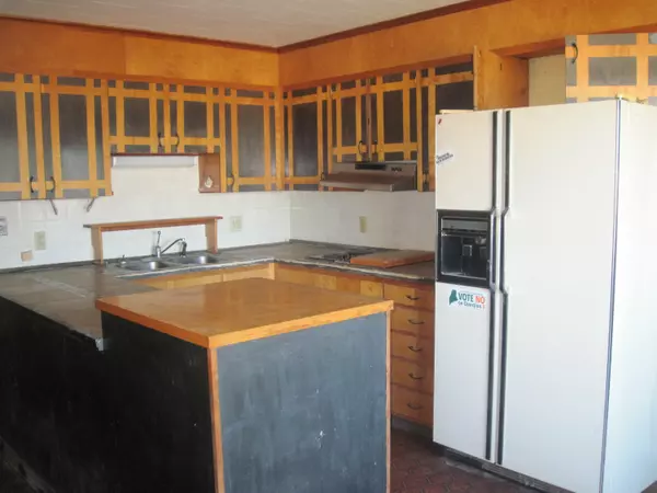 Presque Isle, ME 04769,57 Fort RD