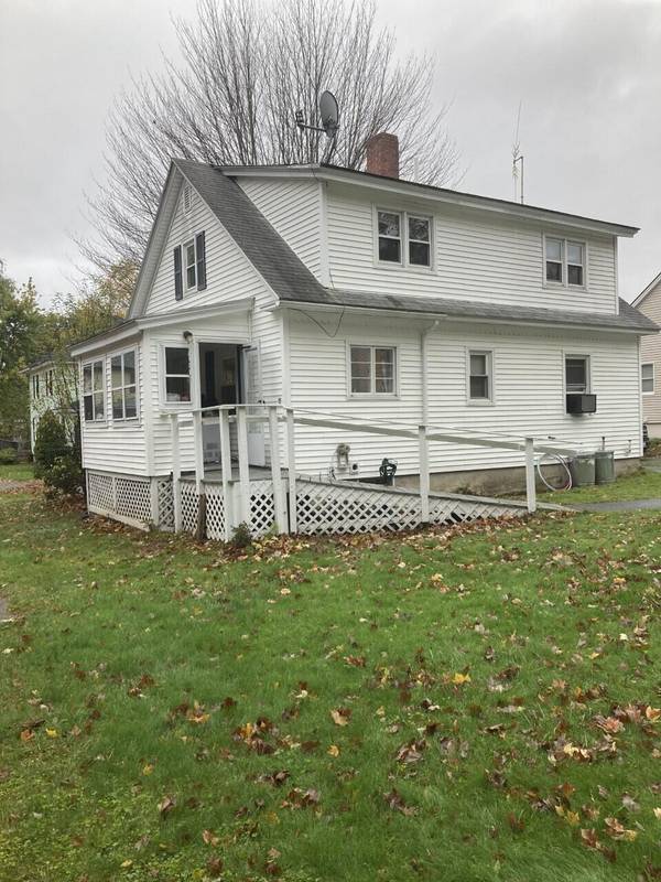 Livermore Falls, ME 04254,27 Bemis ST