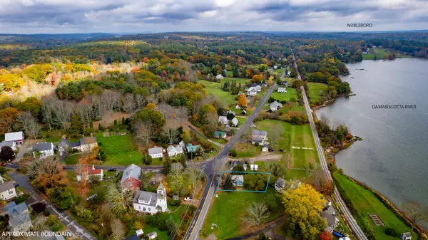 Nobleboro, ME 04555,370 Bayview RD