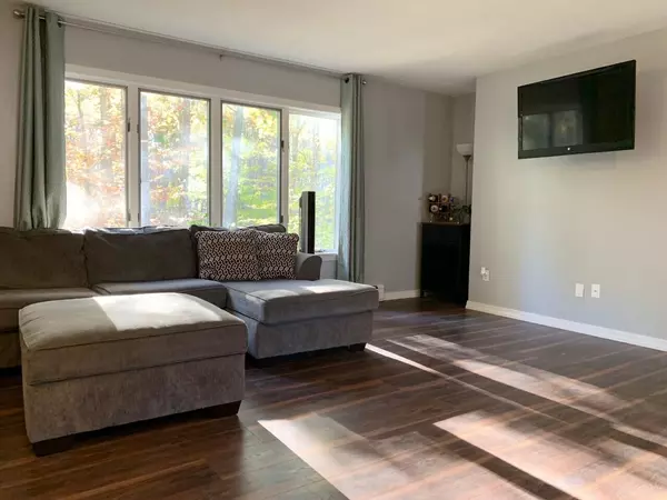 Lisbon, ME 04250,23 Crest AVE