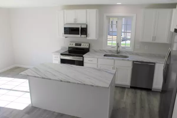 Saco, ME 04072,336 Lincoln ST #2