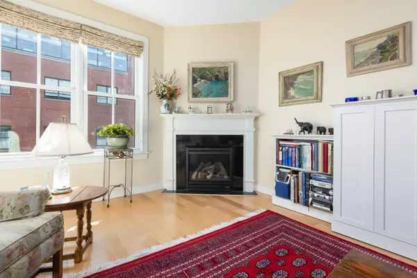 Portland, ME 04101,22 Hancock ST #302