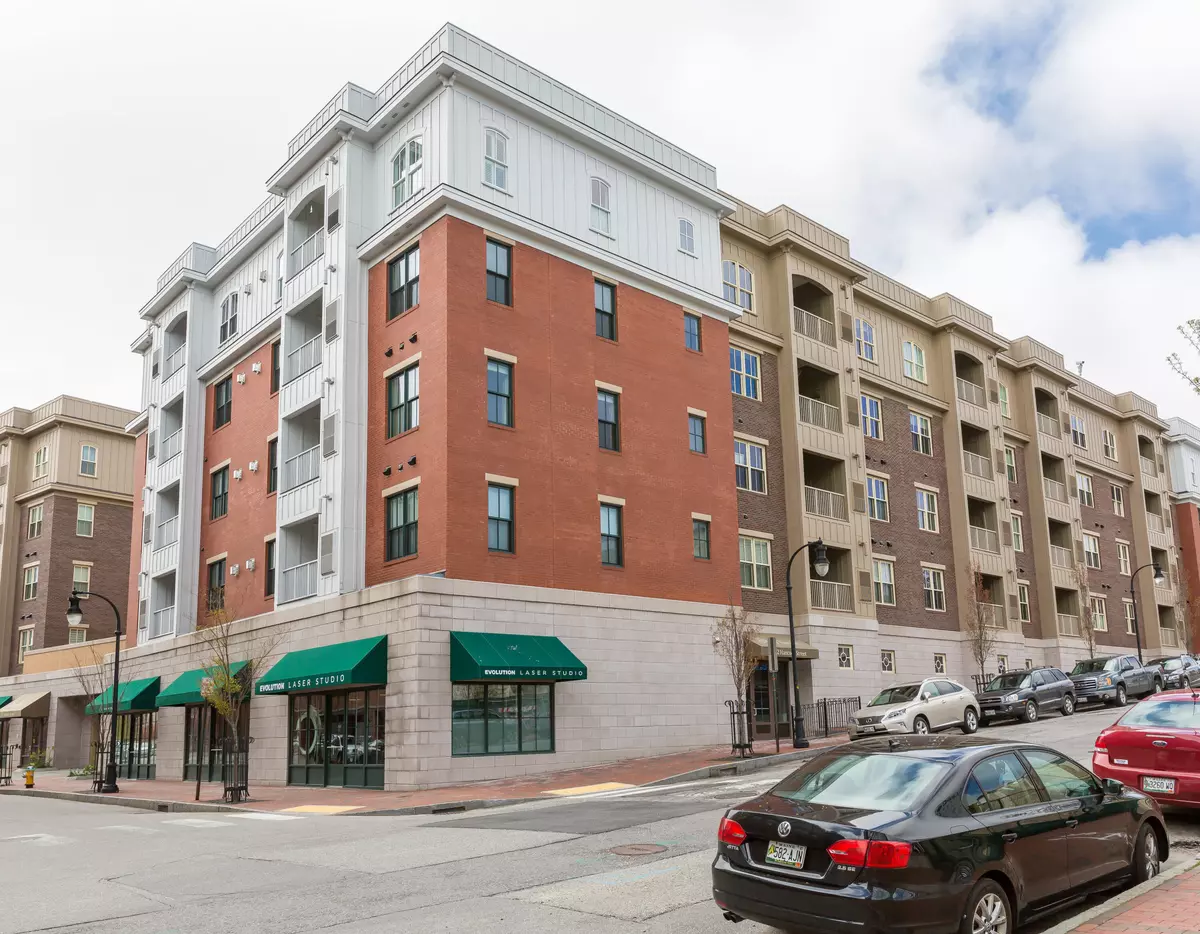 Portland, ME 04101,22 Hancock ST #302