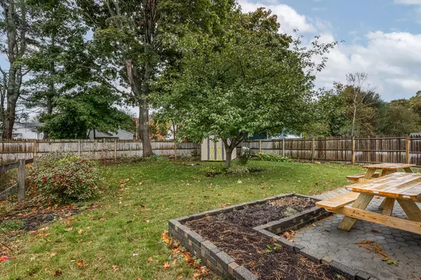 South Portland, ME 04106,22 Osborne AVE