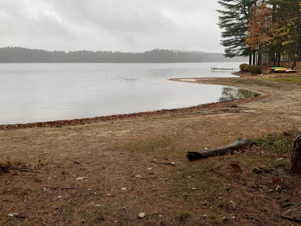 New Gloucester, ME 04260,3 Dr Sweatt Point RD