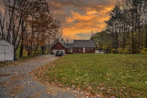 71 North ST, Mechanic Falls, ME 04256