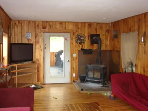 Norridgewock, ME 04957,19 Stanley DR