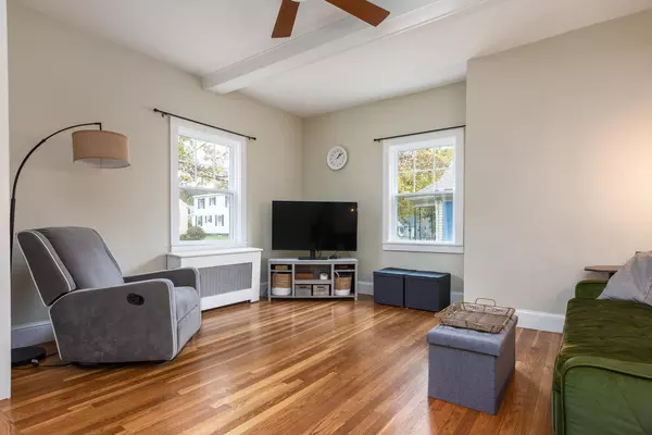 South Portland, ME 04106,7 Allen RD