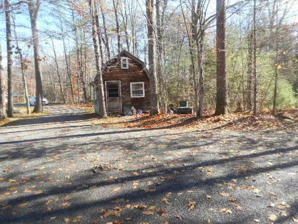 Passadumkeag, ME 04475,646 Main RD