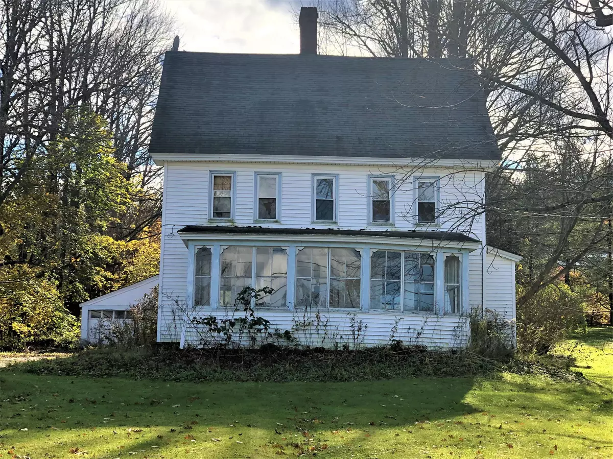 Gardiner, ME 04345,596 Water ST