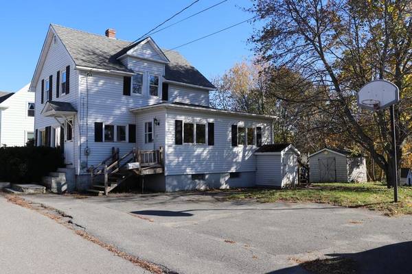 21 Nadeau ST, Old Town, ME 04468