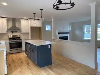 Kennebunk, ME 04043,8 Conservation Drive