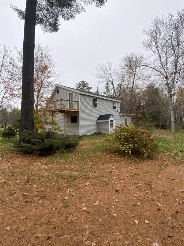 Hudson, ME 04449,22 Collins WAY