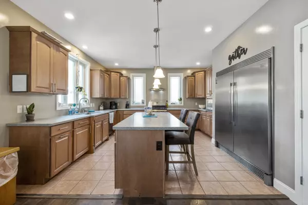 Lyman, ME 04002,40 Elizabeth LN