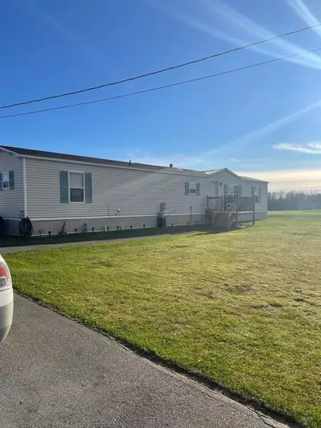 107 Garland RD, Corinth, ME 04427