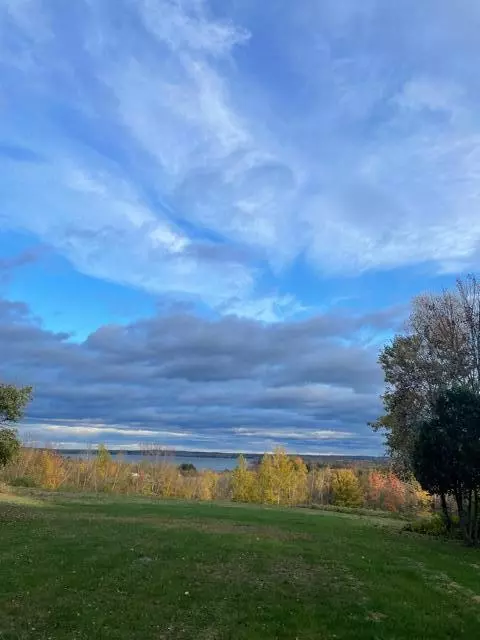 Newport, ME 04953,111 Libby RD