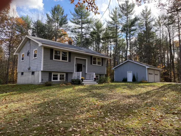 Pownal, ME 04069,131 Leighton RD