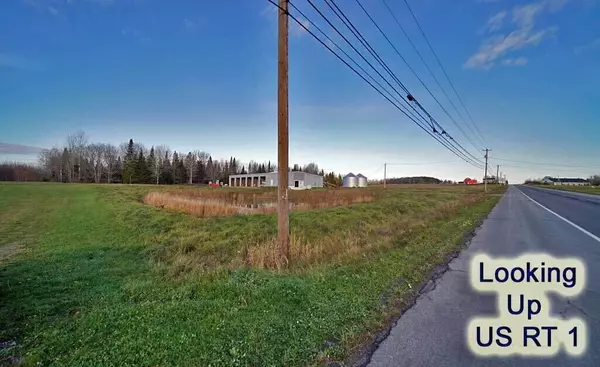 Monticello, ME 04760,8 West RD