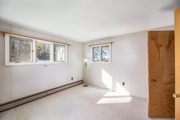 Gardiner, ME 04345,33 Loon DR