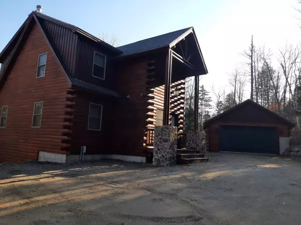 76 Valley View DR, Newry, ME 04261