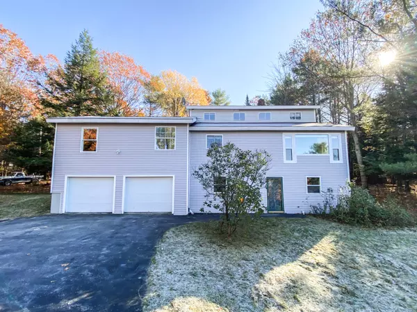 49 Twitchell RD, Paris, ME 04281