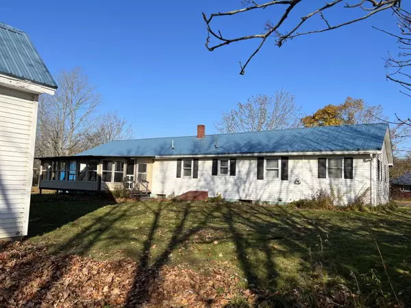 Newport, ME 04953,7 Wiseman ST