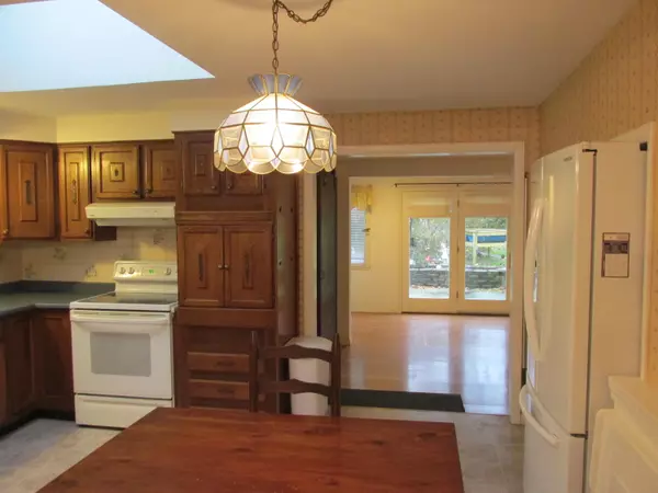 Kittery, ME 03904,59 Manson RD