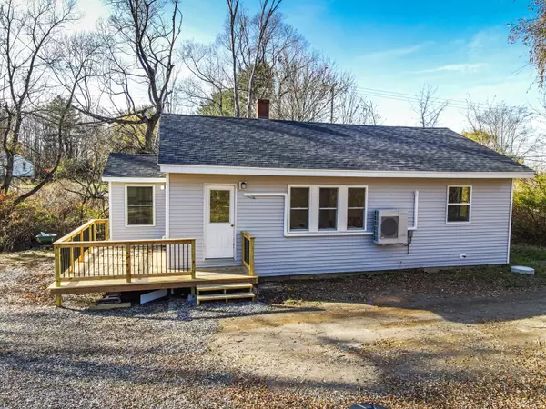 394 Highland AVE, Gardiner, ME 04345
