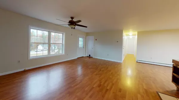 Mechanic Falls, ME 04256,19 Natasha PL