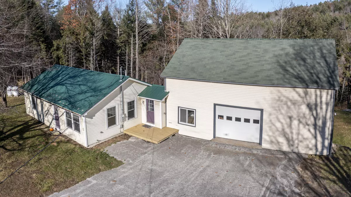 Paris, ME 04281,52 Hebron RD