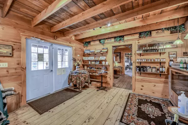 Oakland, ME 04963,279 Fairfield ST