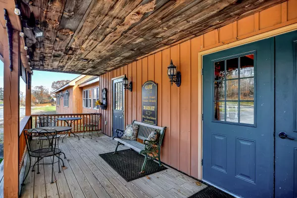 Oakland, ME 04963,279 Fairfield ST