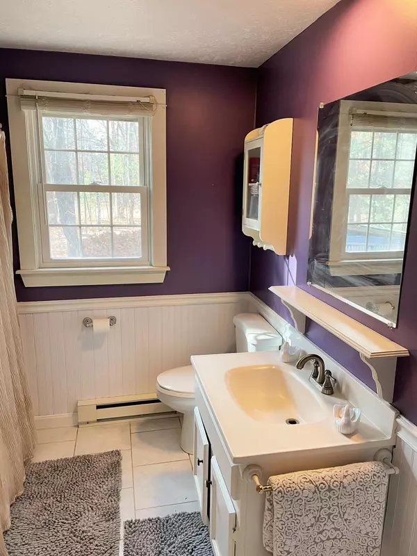 Waterboro, ME 04030,42 Fir DR