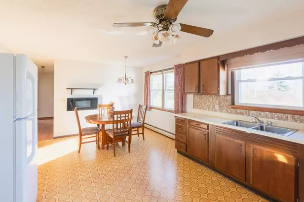 West Gardiner, ME 04345,611 Lewiston RD