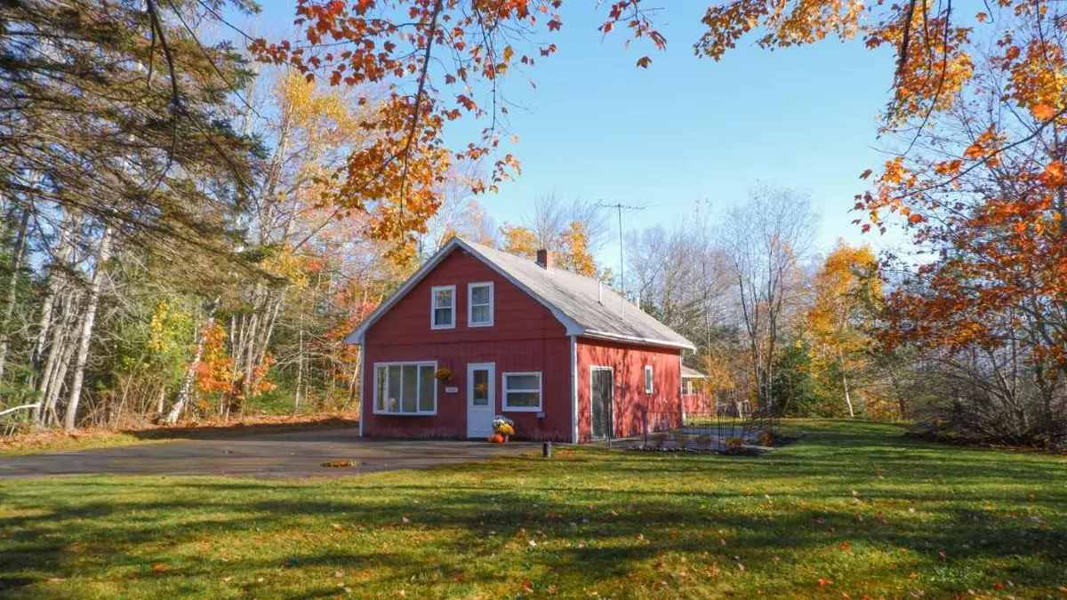 Surry, ME 04684,502 Newbury Neck Road