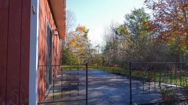 Surry, ME 04684,502 Newbury Neck Road