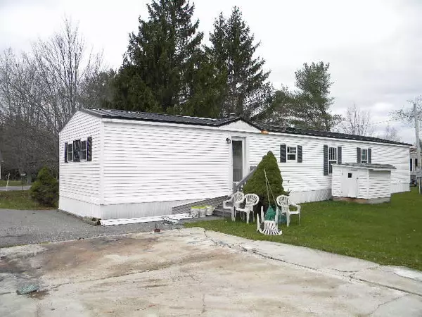 124 Dow RD, Orrington, ME 04474