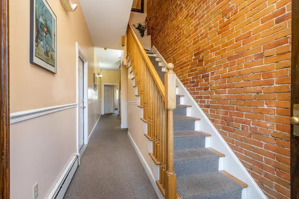 Portland, ME 04101,238 State ST #2