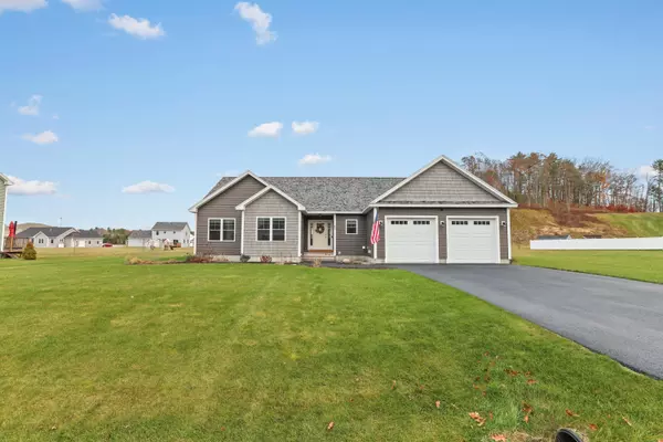 Lisbon, ME 04250,20 Champagne LN