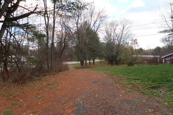 Gardiner, ME 04345,533 River AVE