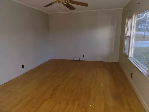 Presque Isle, ME 04769,57 Maple ST