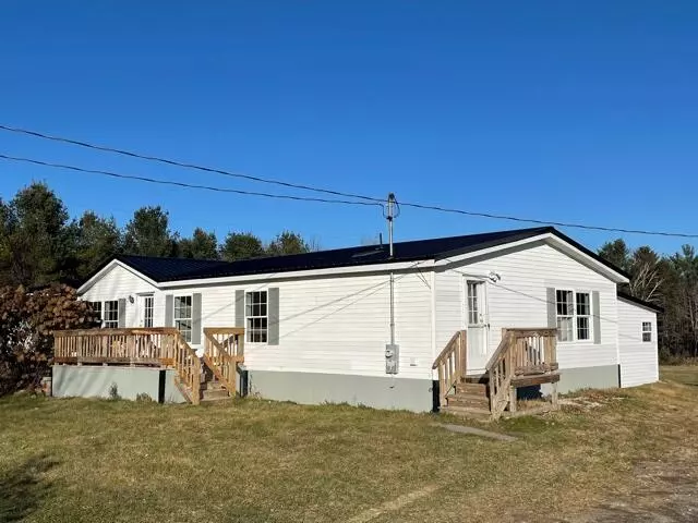 Stetson, ME 04488,101 Cross RD