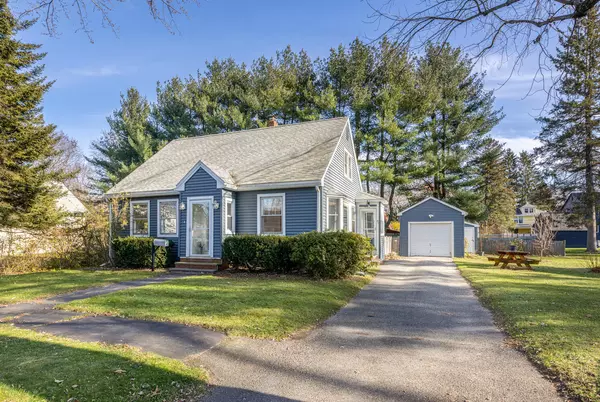 Portland, ME 04102,87 Devon ST