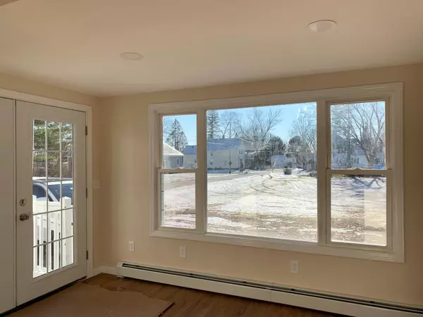 Lisbon, ME 04252,26 Grove ST